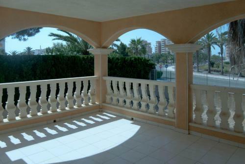 Villa En Veneziola Con Atracadero Privado