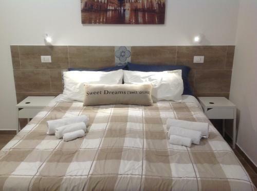 Hostal Gelone 83 - Camera Aretusa - Teatro Greco/ortigia