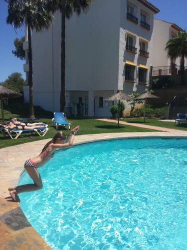 Luxurious Seaview Apartment 6p, La Cala de Mijas