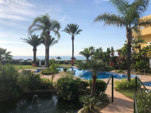 Lets In The Sun Arruzafa Playa Apartment