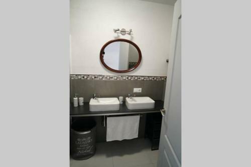 Bini Veca, Casa Unifamiliar Con Jard�n Y Vistas En Binib�cquer