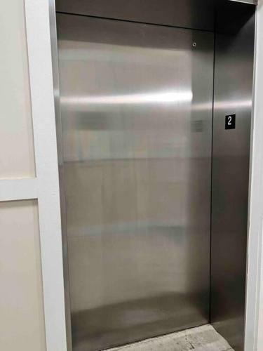 Luxury Keyless Smart Apartment W/indoor Fireplace