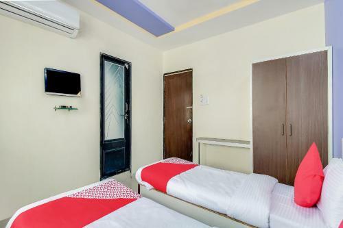 Oyo Flagship 48365 Hotel Shiva's Castle