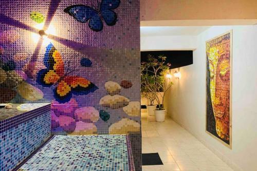 Villa Charming 3bhkgarden Bungalow With Rooftop Jacuzzi