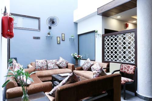 Hotel Seven
