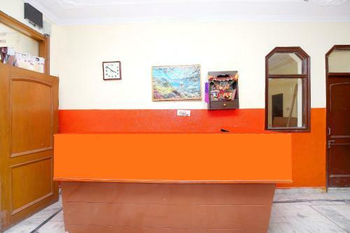 Spot On 43673 Hotel New Mehak Palace