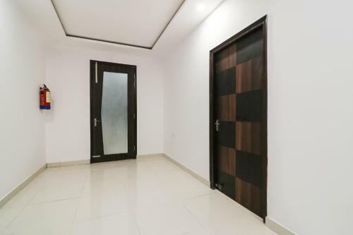 Hotel Oyo Flagship 44603 Near Sadar Tehsil