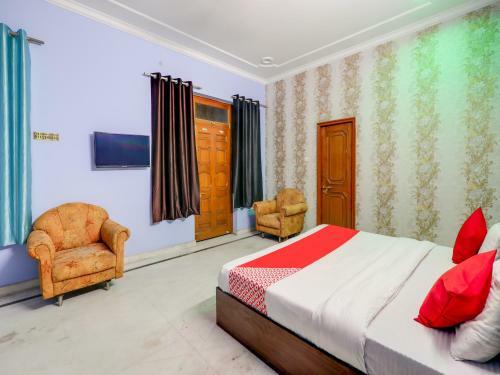 Hotel Oyo Flagship 74036 Golden Residency 2