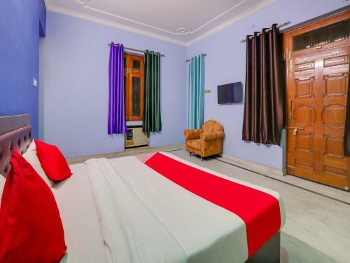Hotel Oyo Flagship 74036 Golden Residency 2