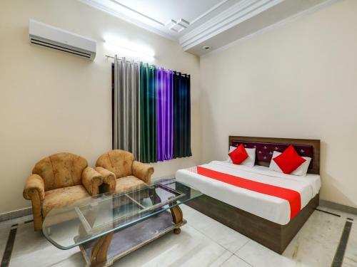 Hotel Oyo Flagship 74036 Golden Residency 2