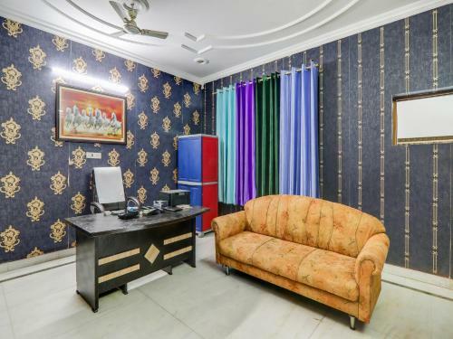 Hotel Oyo Flagship 74036 Golden Residency 2