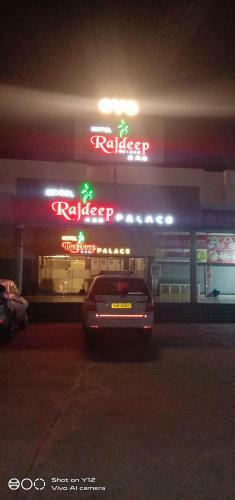 Hotel Rajdeeppalace