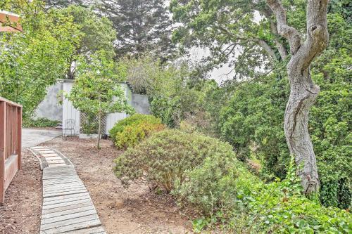 Aptos Cottage With Deck And Views, Only 2 Mi To Beach!