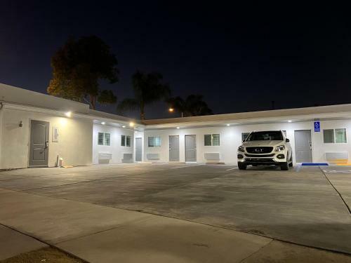 Motel Erth Inn By Aga Bell Gardens