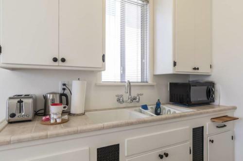 Apartamento Cozy Cottage - Full Kitchen & At-home Comfort
