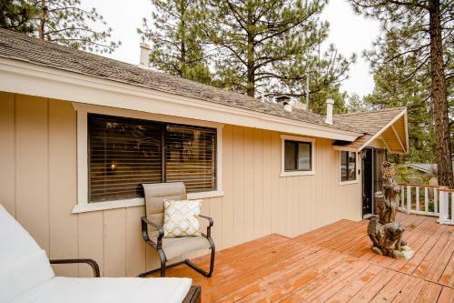 Old Hollywood Lodge-pets, Hottub-sauna, Speakeasy!