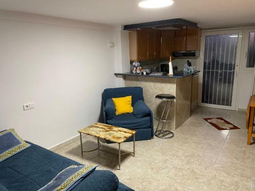 Apartamento Studio Dans Un Endroit Calme Et Discret D Empuria