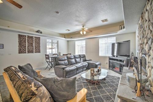 All-season Big Bear Home With Stone Fireplace!