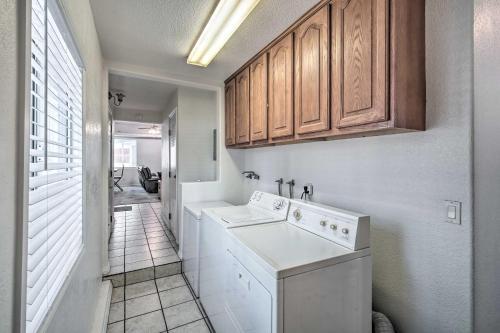 All-season Big Bear Home With Stone Fireplace!