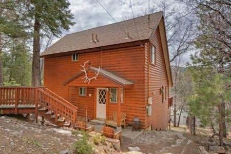 Doormat Vacation Rentals - Moonridge Mountain Manor