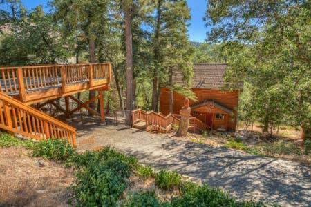 Doormat Vacation Rentals - Moonridge Mountain Manor