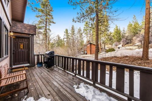 Woody's Bearfoot Cabin