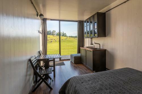Unique & New Tiny House Getaway In The Nature