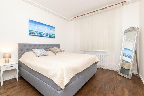 Central Gonsiori 2 Bedroom Cozy Apartment