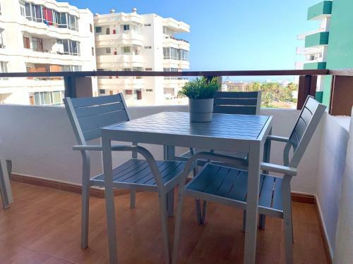 Coconut Friendly Apartment