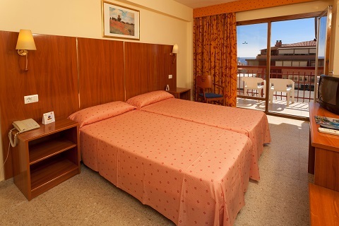 Hotel Fleming Playa Poniente By Punta 25