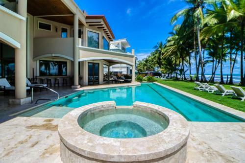 Casa Royal Palms