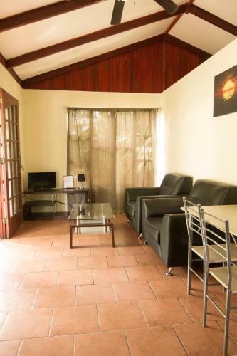 Hostal Casa Tucanes