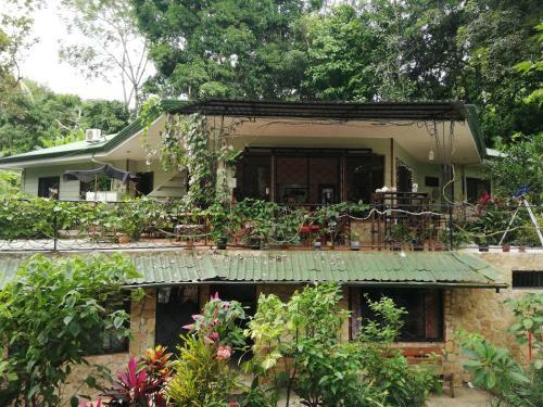 Bed & Breakfast La Monta�ita Lodge