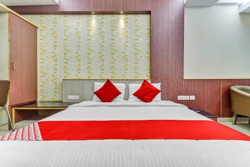 Oyo 84390 Hotel Green Grand