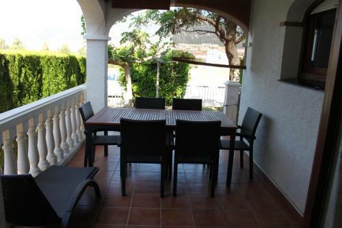 Chalet Peywand Con Piscina Comunitaria