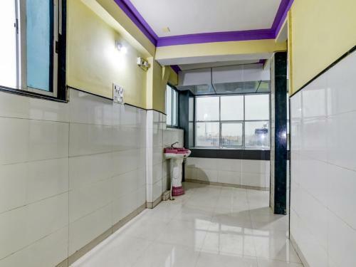 Spot On 82187 Hotel Hindustan