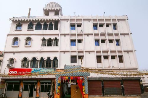 Oyo 63579 Hotel Shanti Niketan