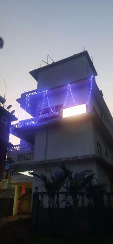 Hostal Bluenest