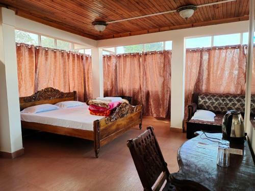 Hostal Viramma House