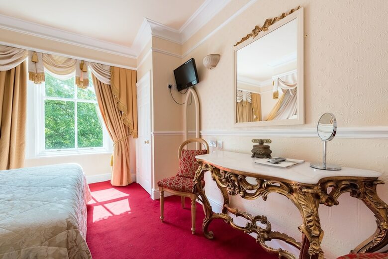 Grange Hotel