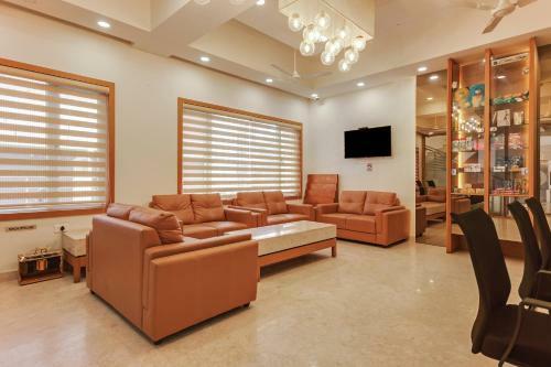 Oyo 79747 Collection O Hotel Grand Muziris
