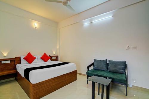 Hotel Vaccinated Staff- Capital O 74715 Phoenix Holidays