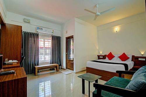 Hotel Vaccinated Staff- Capital O 74715 Phoenix Holidays