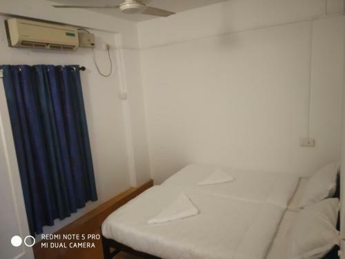 X Hostel