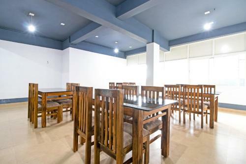 Hotel Capital O 86604 Aramam Executive Inn