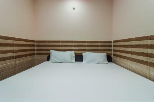 Hotel Spot On 62040 Swagat Home Stay
