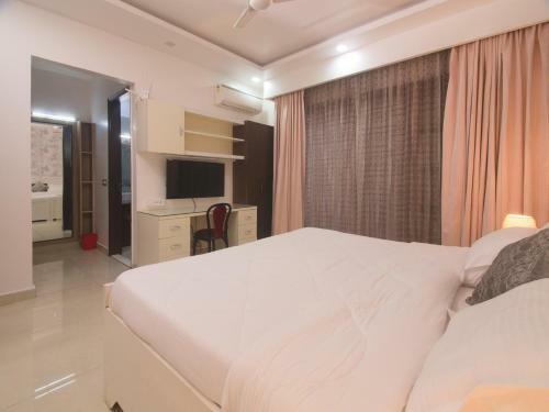 Spacious, Aesthetically Designed 3-br Apartment - 3 Mins Walk From City Center