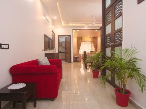 Spacious, Aesthetically Designed 3-br Apartment - 3 Mins Walk From City Center