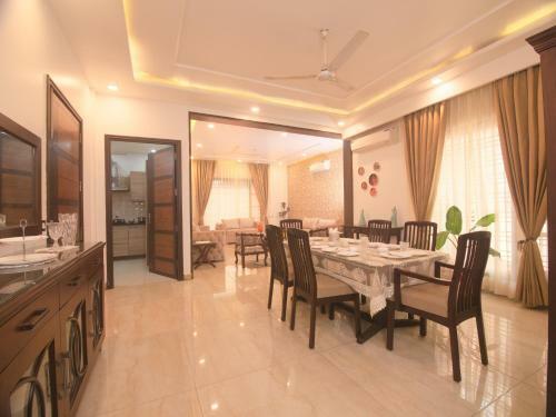 Spacious, Aesthetically Designed 3-br Apartment - 3 Mins Walk From City Center