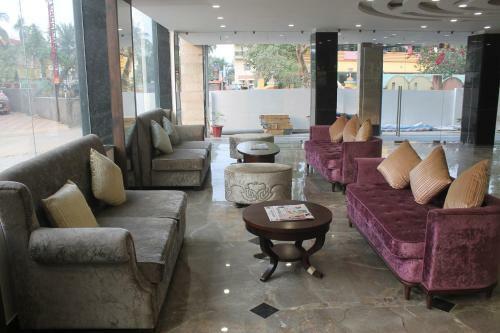 Hotel Sea N Sand